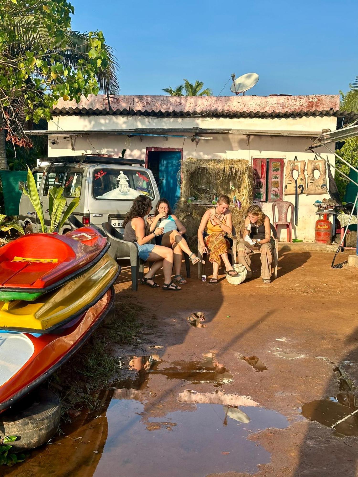 House Of Surf Hostel For Women Varkala Exterior photo